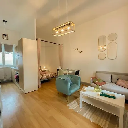 Apartment Le Moineau -poterne -parking Gratuit -calme-centre *